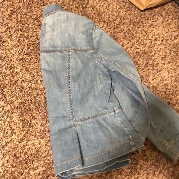 Jean jacket - Picture 2 of 3